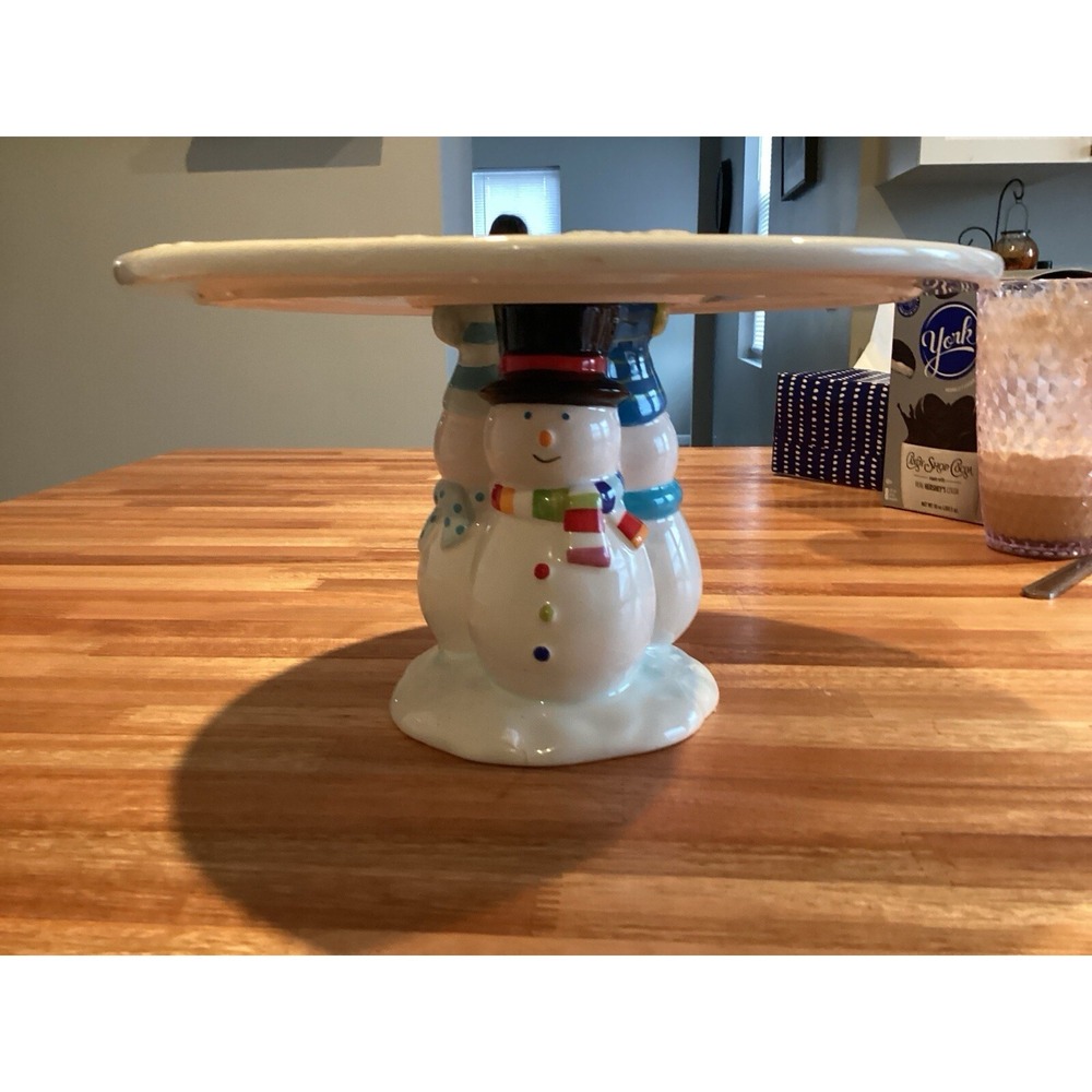 Holiday 07 "sledding hill" Pedestal Cake Plate